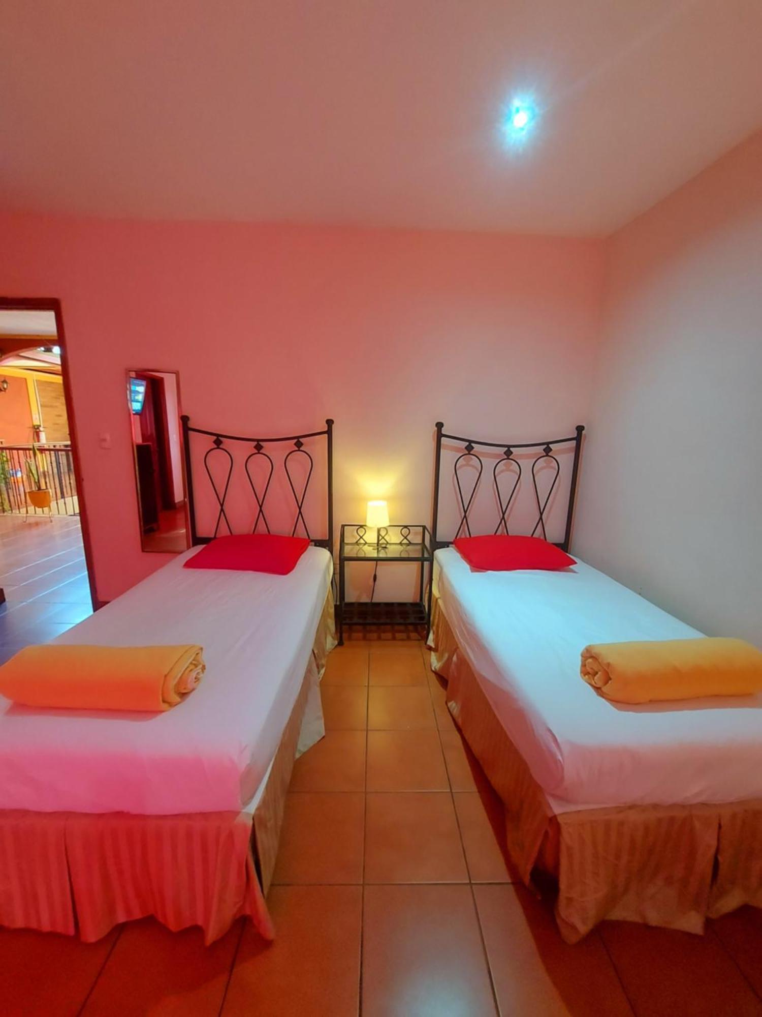 Hostal Lolita'S Boutique Granada Zewnętrze zdjęcie