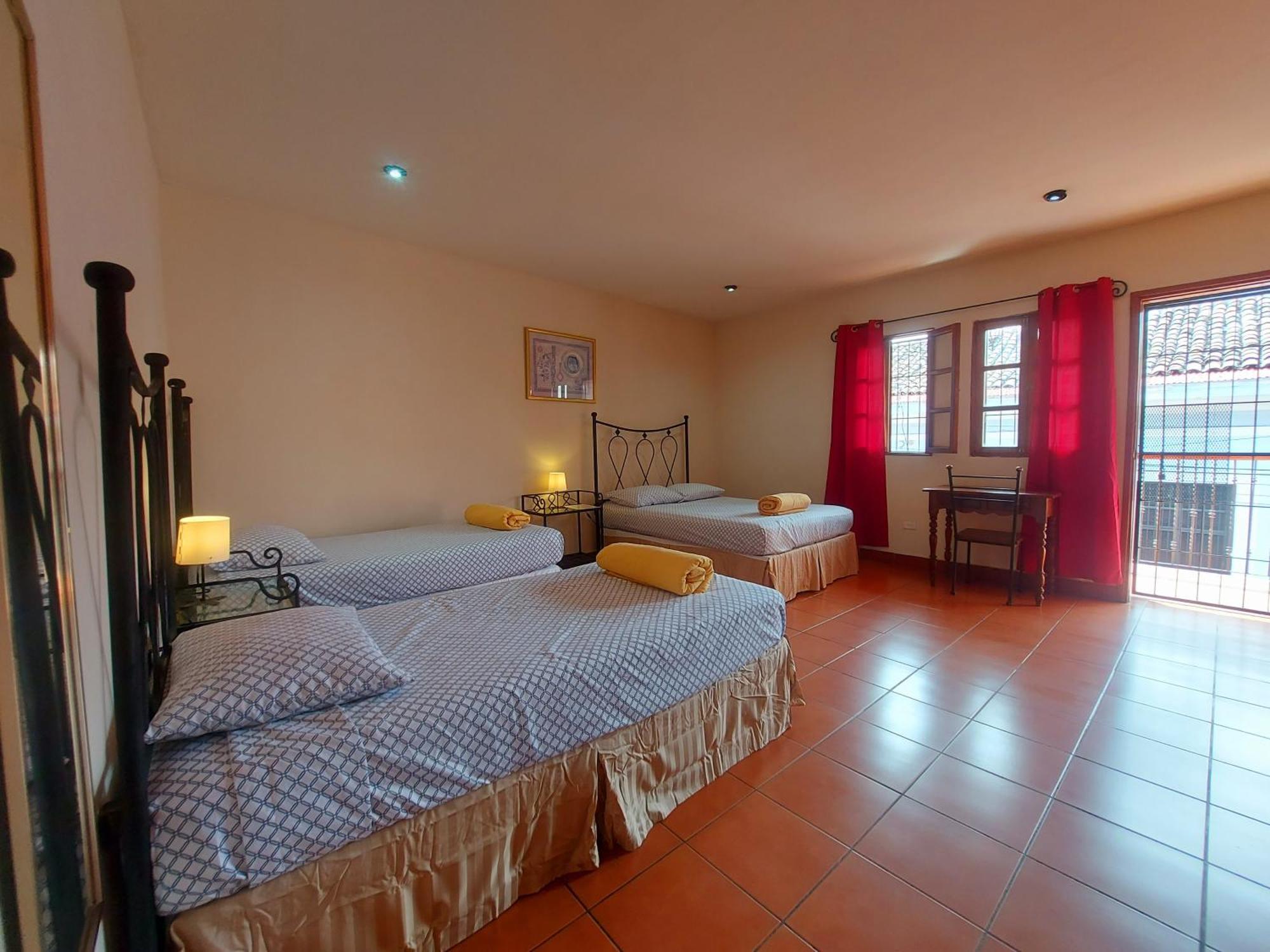 Hostal Lolita'S Boutique Granada Zewnętrze zdjęcie