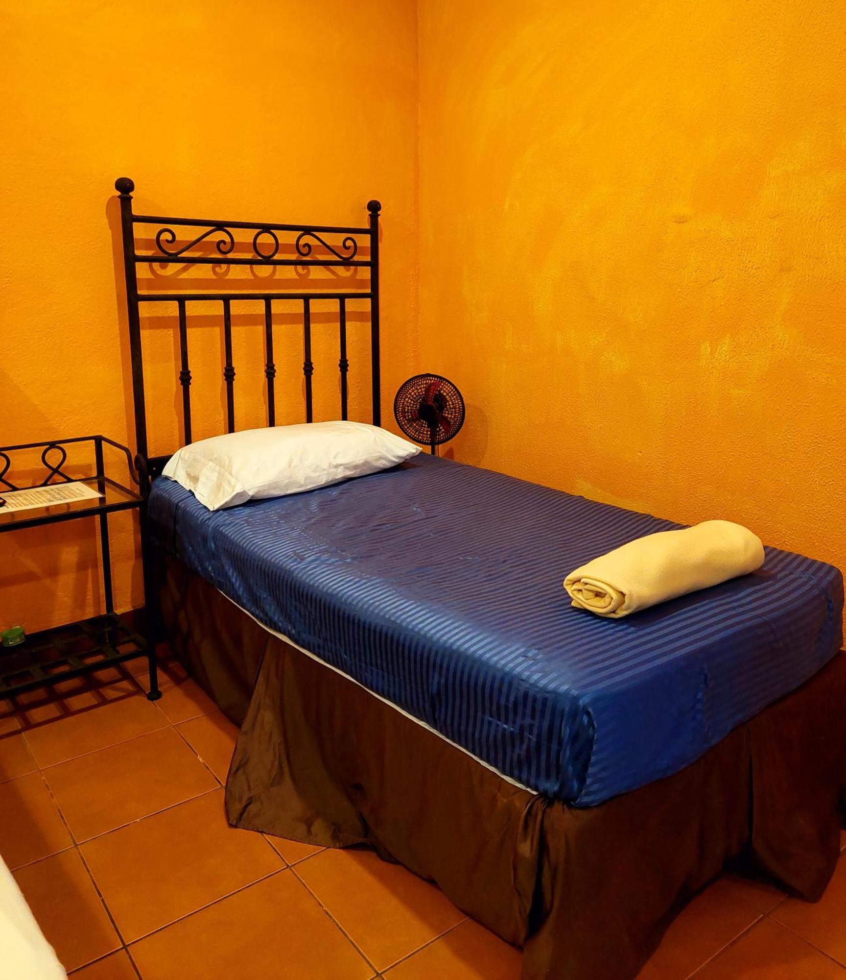 Hostal Lolita'S Boutique Granada Zewnętrze zdjęcie