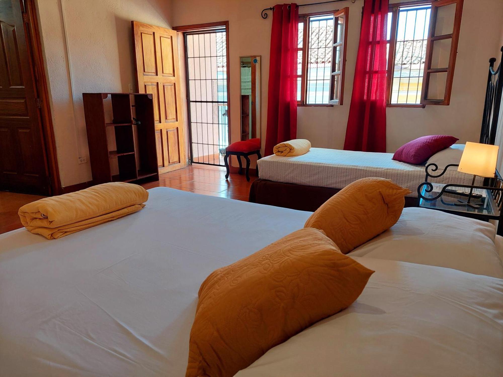 Hostal Lolita'S Boutique Granada Zewnętrze zdjęcie